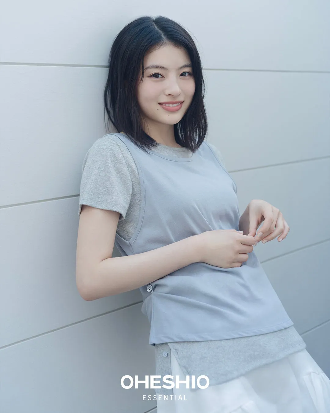 出口夏希さん着用のOHESHIOエッセンシャルライン