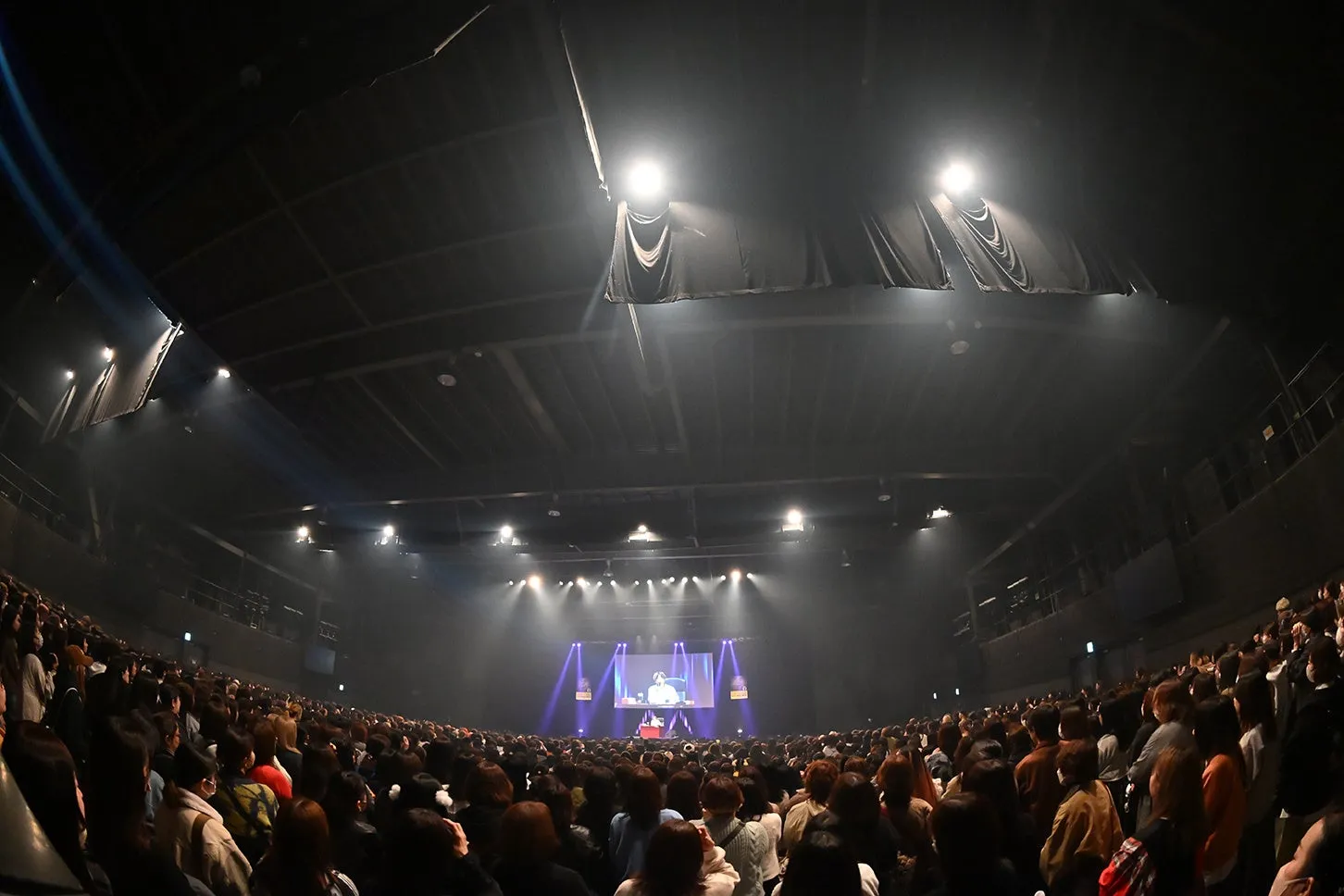 熱気あふれる会場の様子