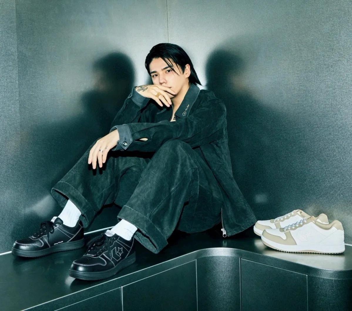 Hiro(MY FIRST STORY)+CONVERSEコラボスニーカー