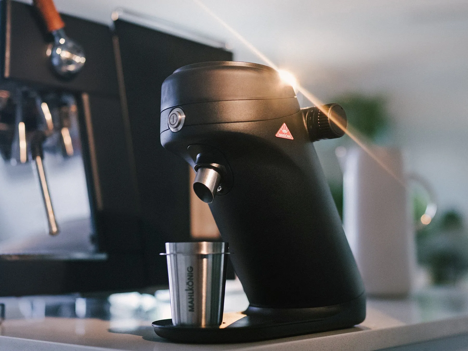 【私が驚いた!】マールクーニック「X64 SD」徹底解剖!自宅で叶うプロ級の挽きたてコーヒー体験