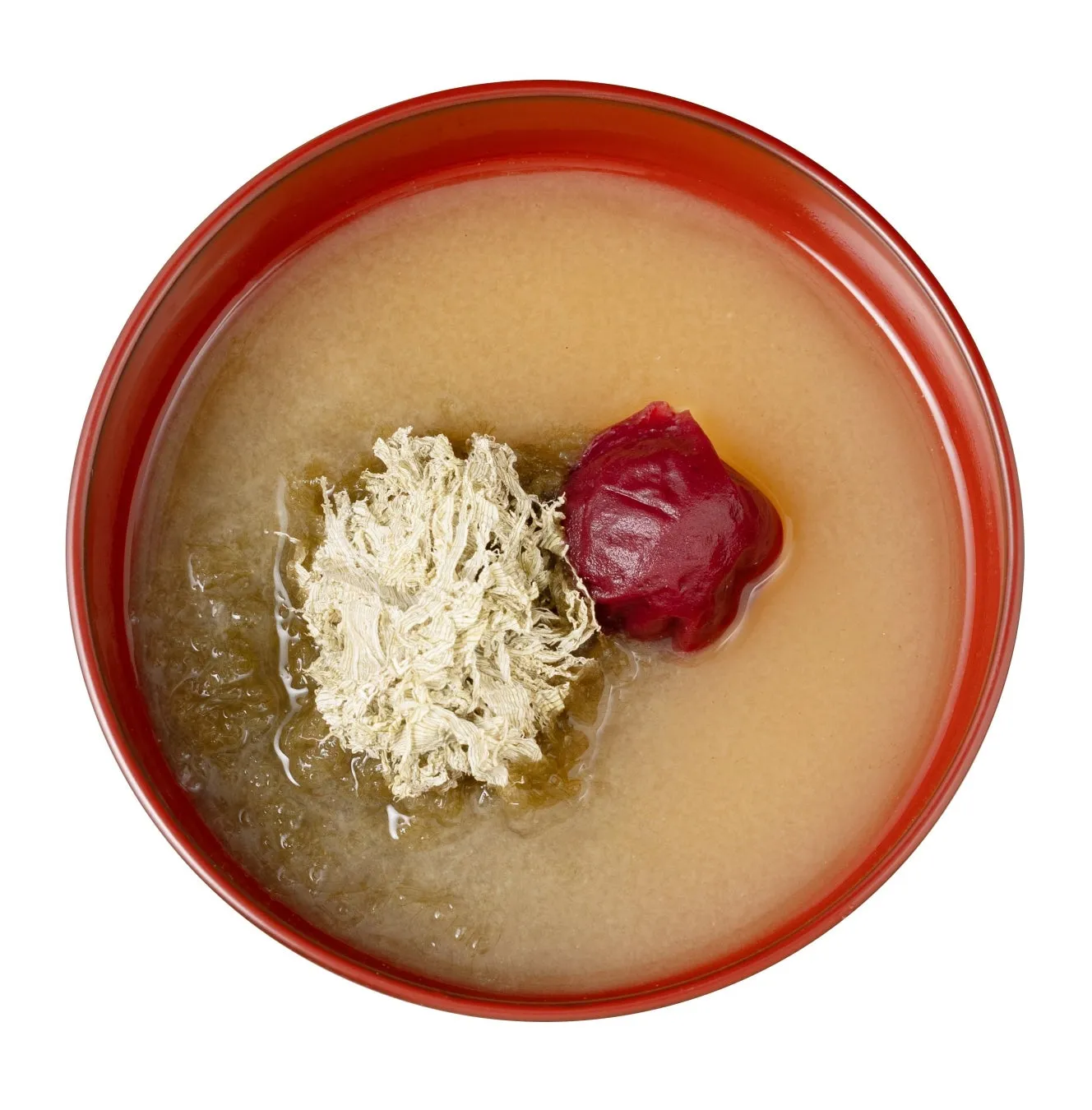 お椀に入った味噌汁。具材は昆布と梅干し。