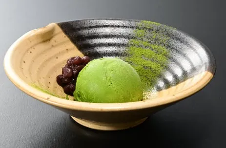 宇治の濃厚抹茶あいす