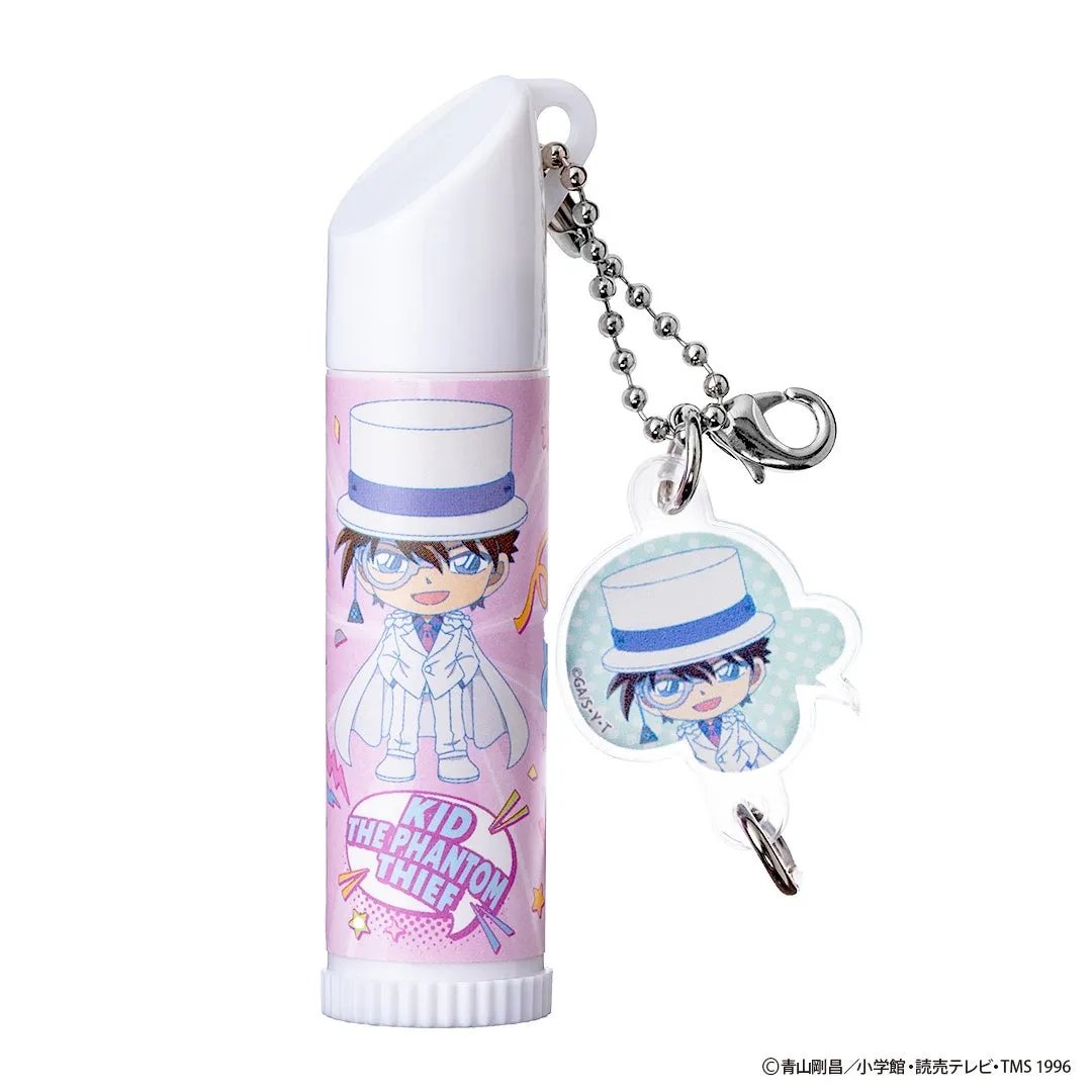 怪盗キッドのリップクリームとキーホルダーのセットです。リップクリームには怪盗キッドのイラストが描かれており、キーホルダーにも同じイラストが使われています。