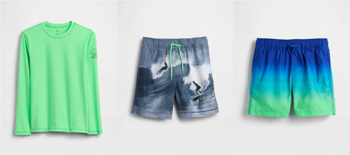 サーフボード柄やグラデーションのボーイズ水着