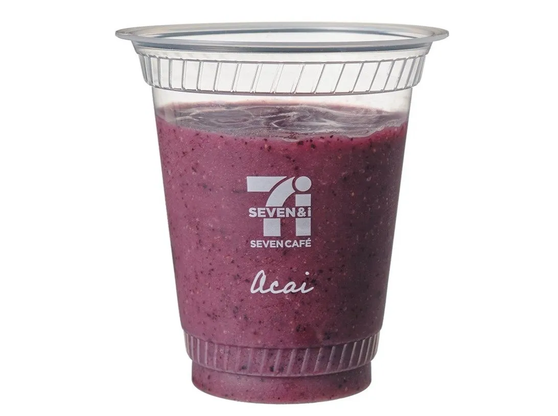 セブンイレブンのアサイーが入ったスムージーの画像。