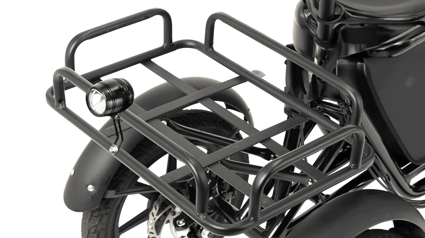 黒い自転車のリアキャリアとライト
