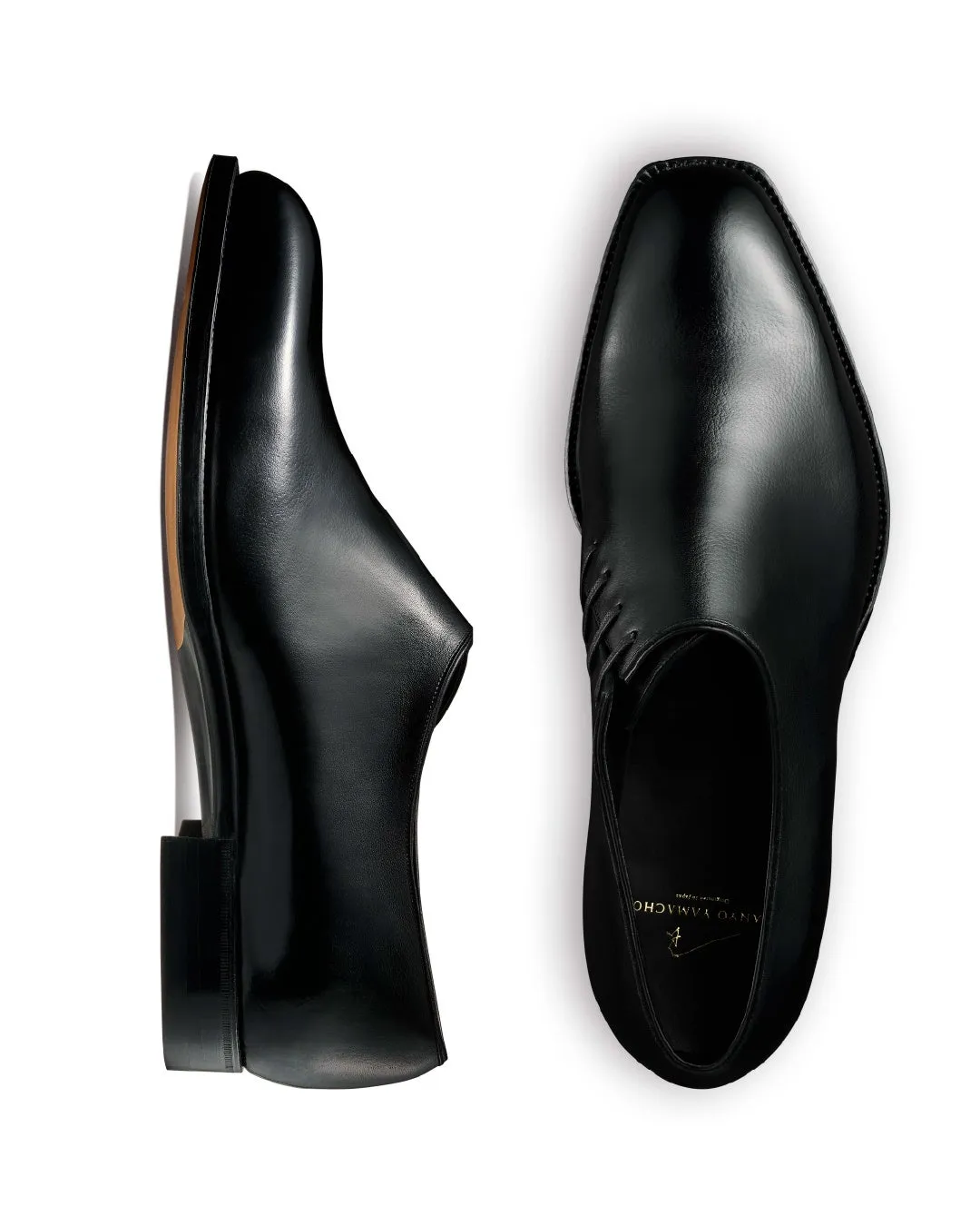 洗練された革靴のイメージ