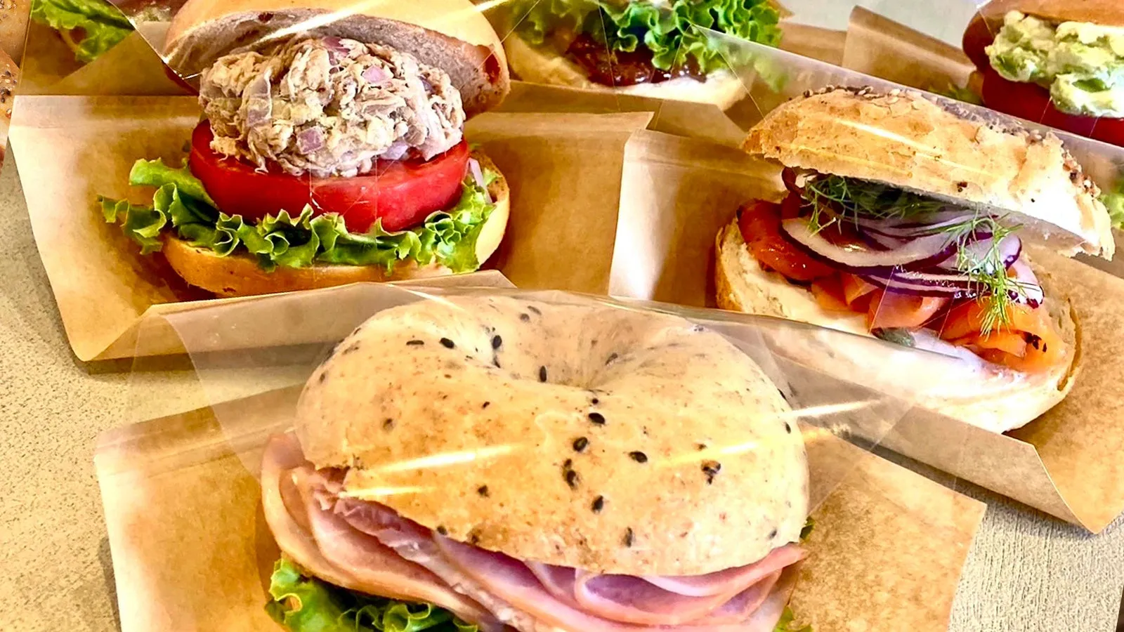 ベーグルサンドイッチ