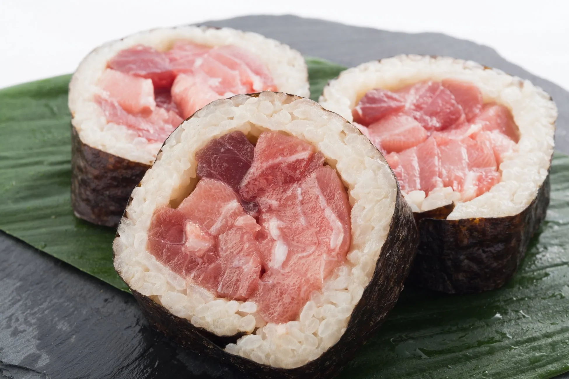 3つの寿司ロール