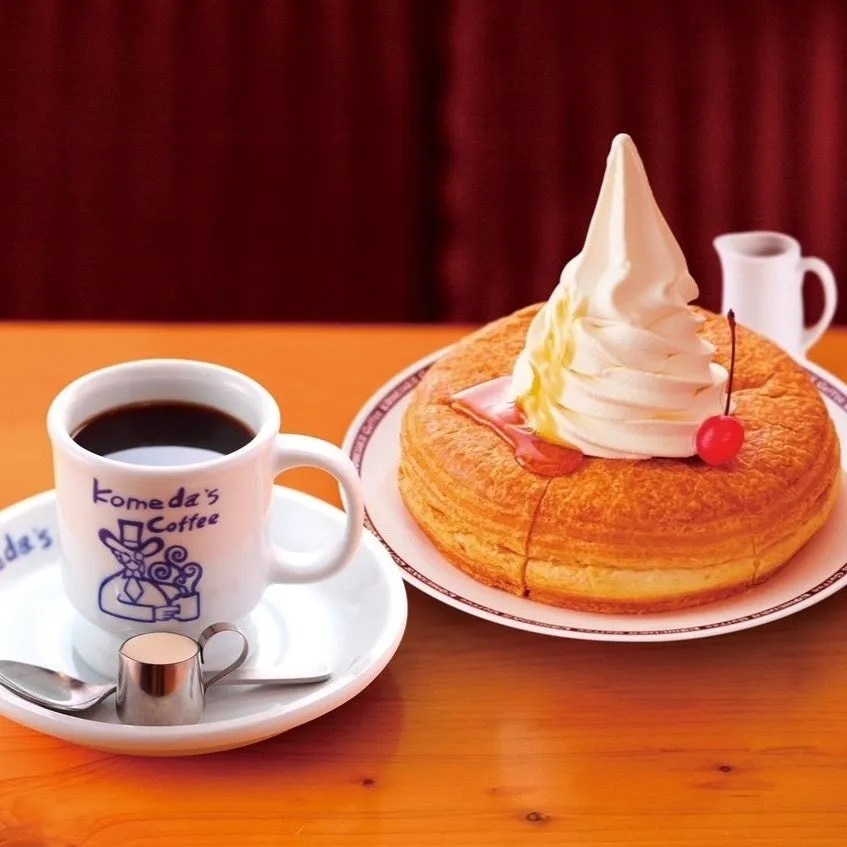 コメダ珈琲店のシロノワールとコーヒーのセットの画像