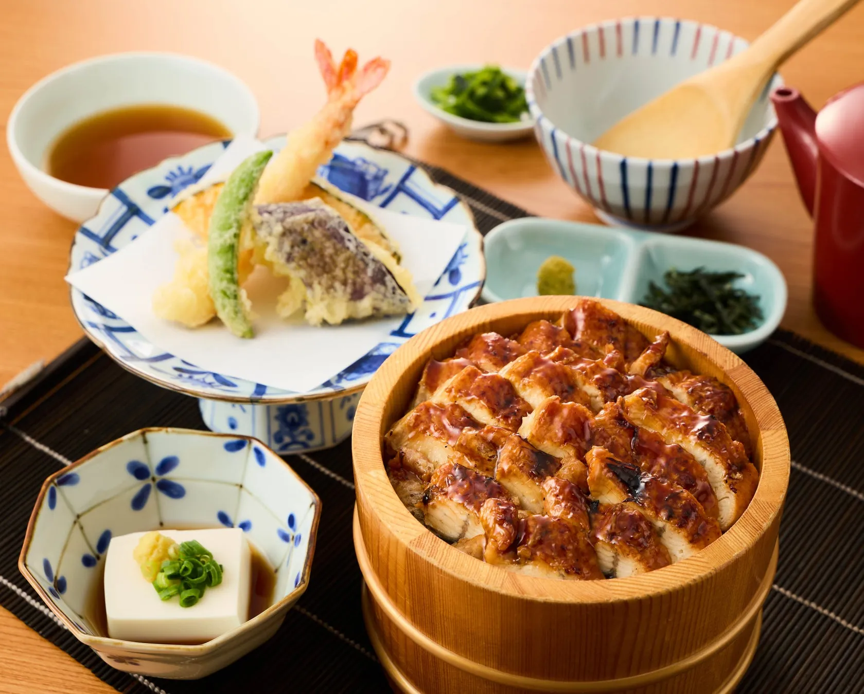 【すし半】私が驚いた!鰻と天ざるが価格据え置きで“50%増量”される夢のような和食体験