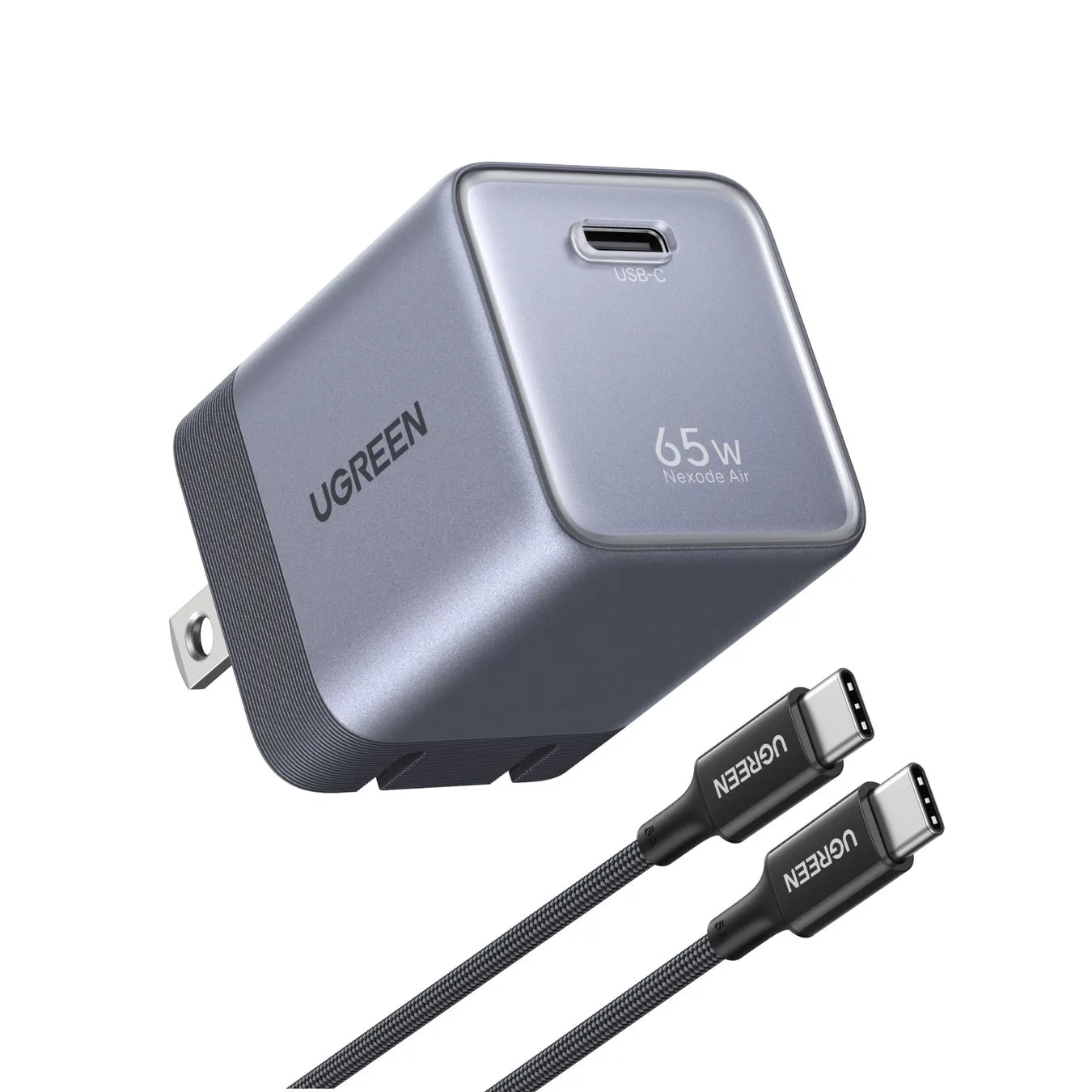 UGREENの65W USB-C充電器とケーブルの画像。充電器はグレーで、USB-Cポートがあり、ケーブルも2本付属している。