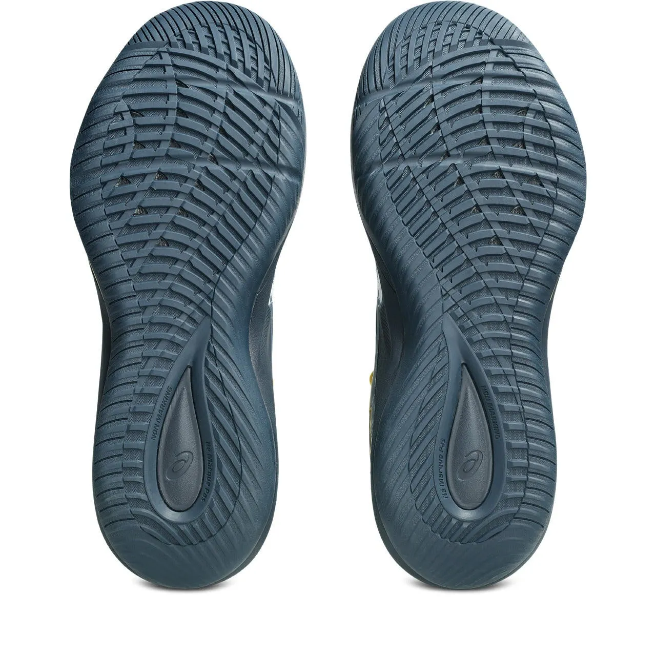 NOVA SURGE LOW 2の靴底