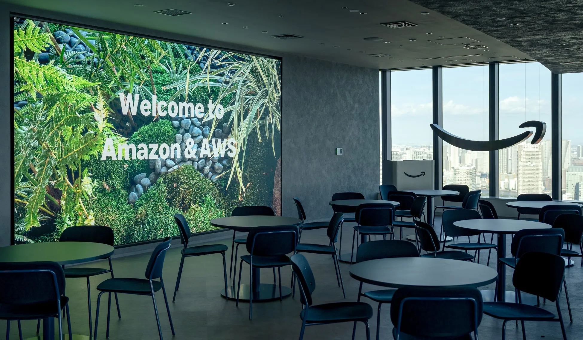 Amazonが麻布台ヒルズに新拠点！未来の働き方とイノベーションを徹底解説