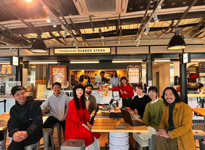 お店で働く人々