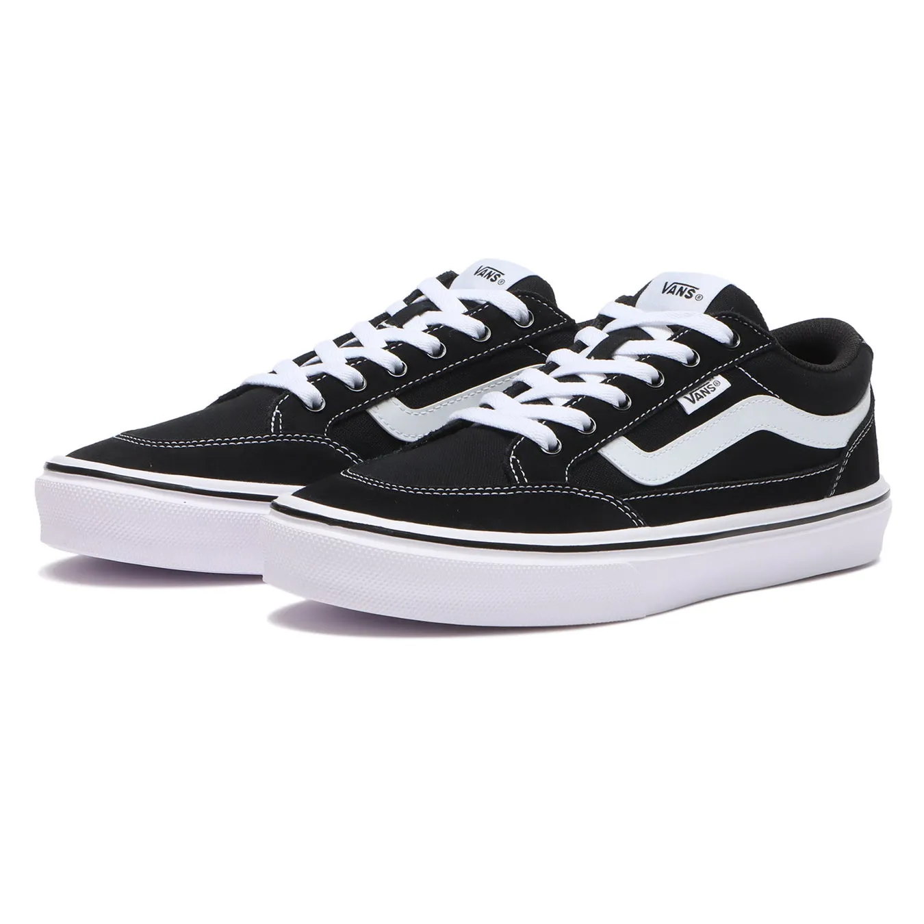 黒色のVANSのスニーカーの画像