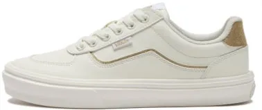 白を基調としたVANSのスニーカー