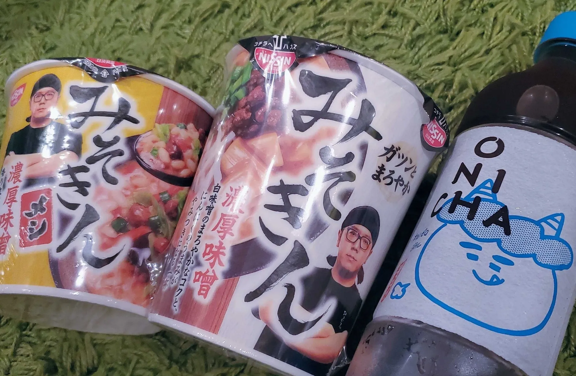 【HIKAKIN】「ONICHA」「みそきん」コンビニ席巻の秘密!驚異の推し活消費を解剖