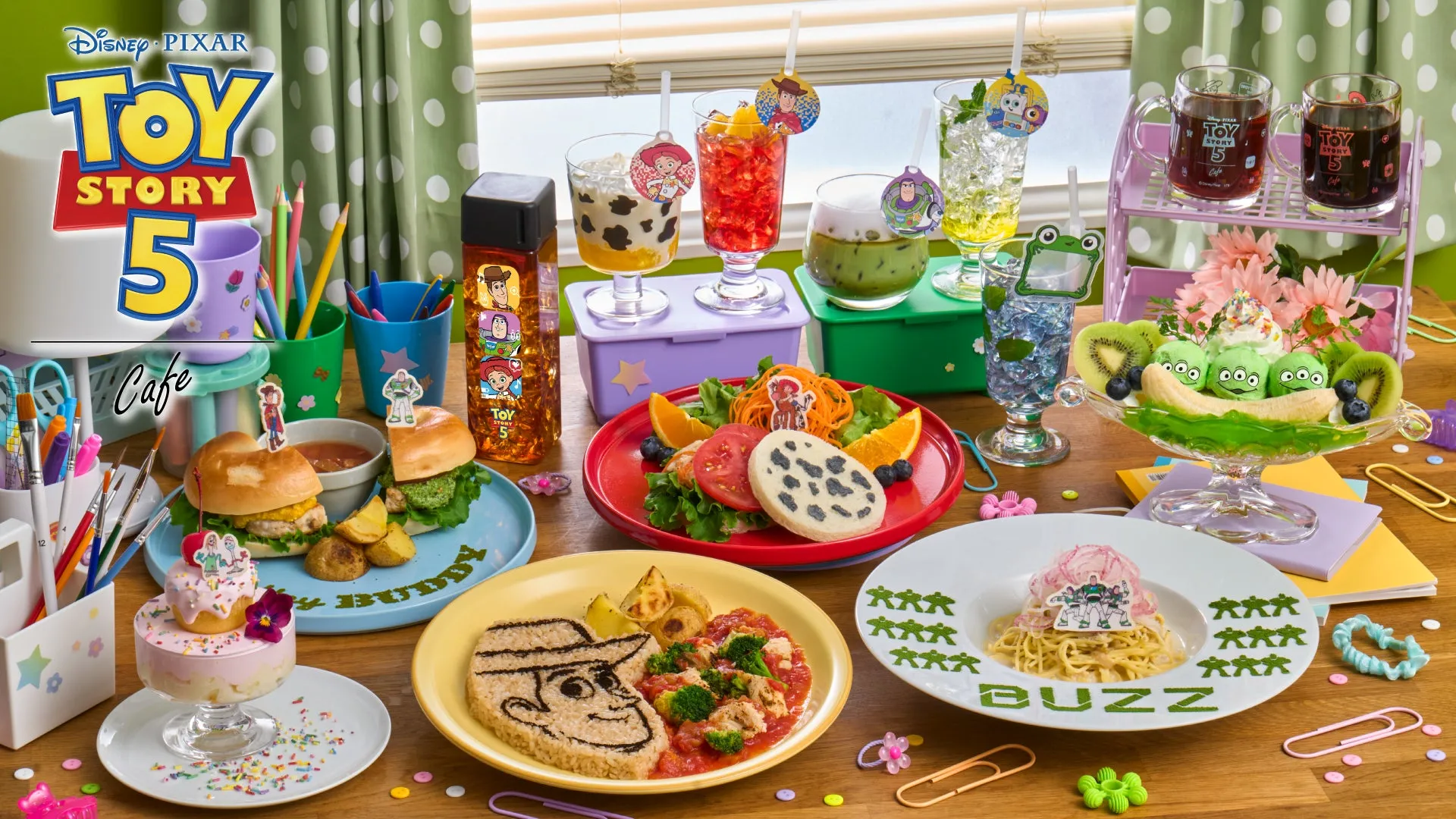 トイ・ストーリー5 OH MY CAFE ロゴ