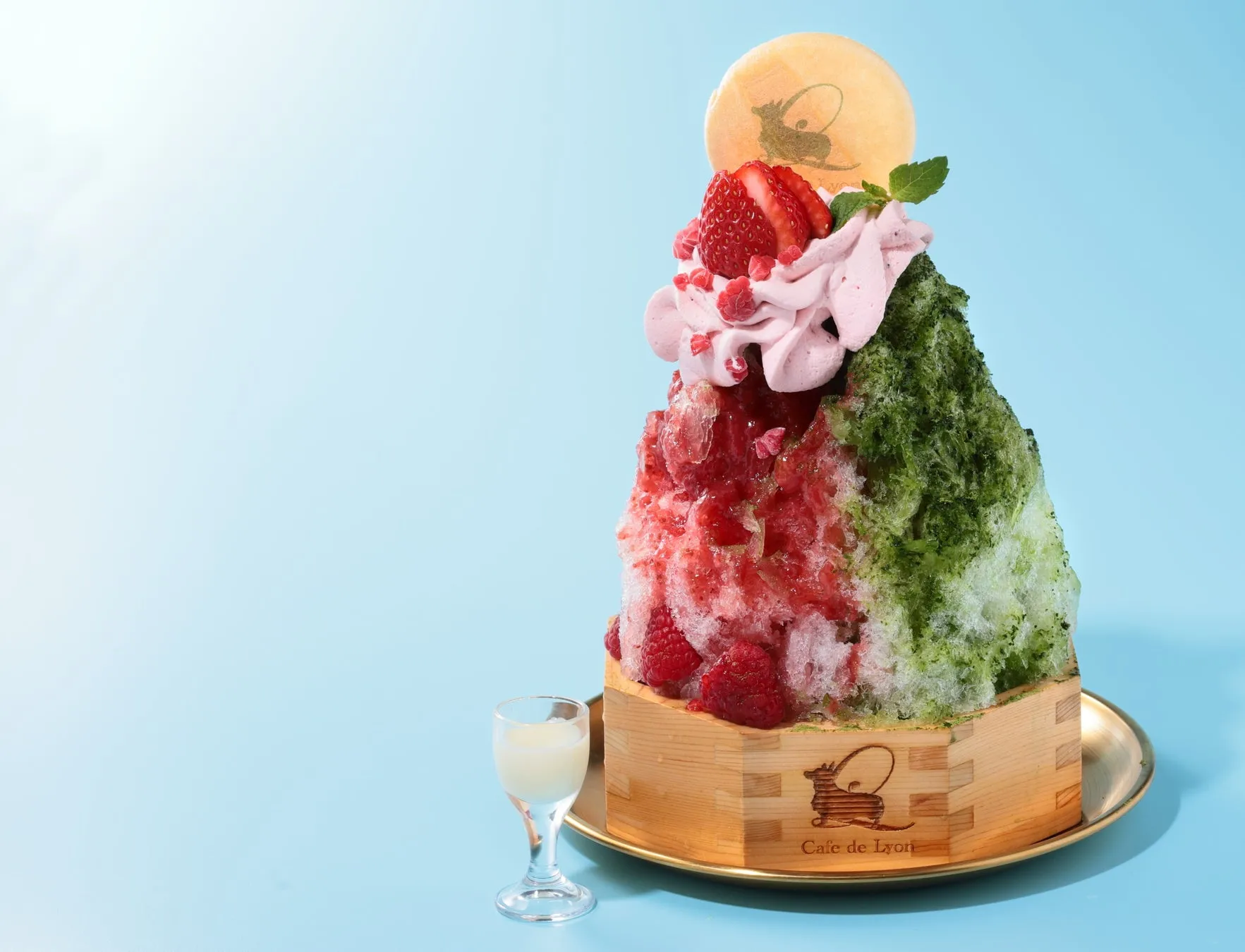 ショコラトリータカスのチョコレートかき氷パフェ