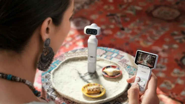 Insta360 Luna Ultraのコンパクトさ