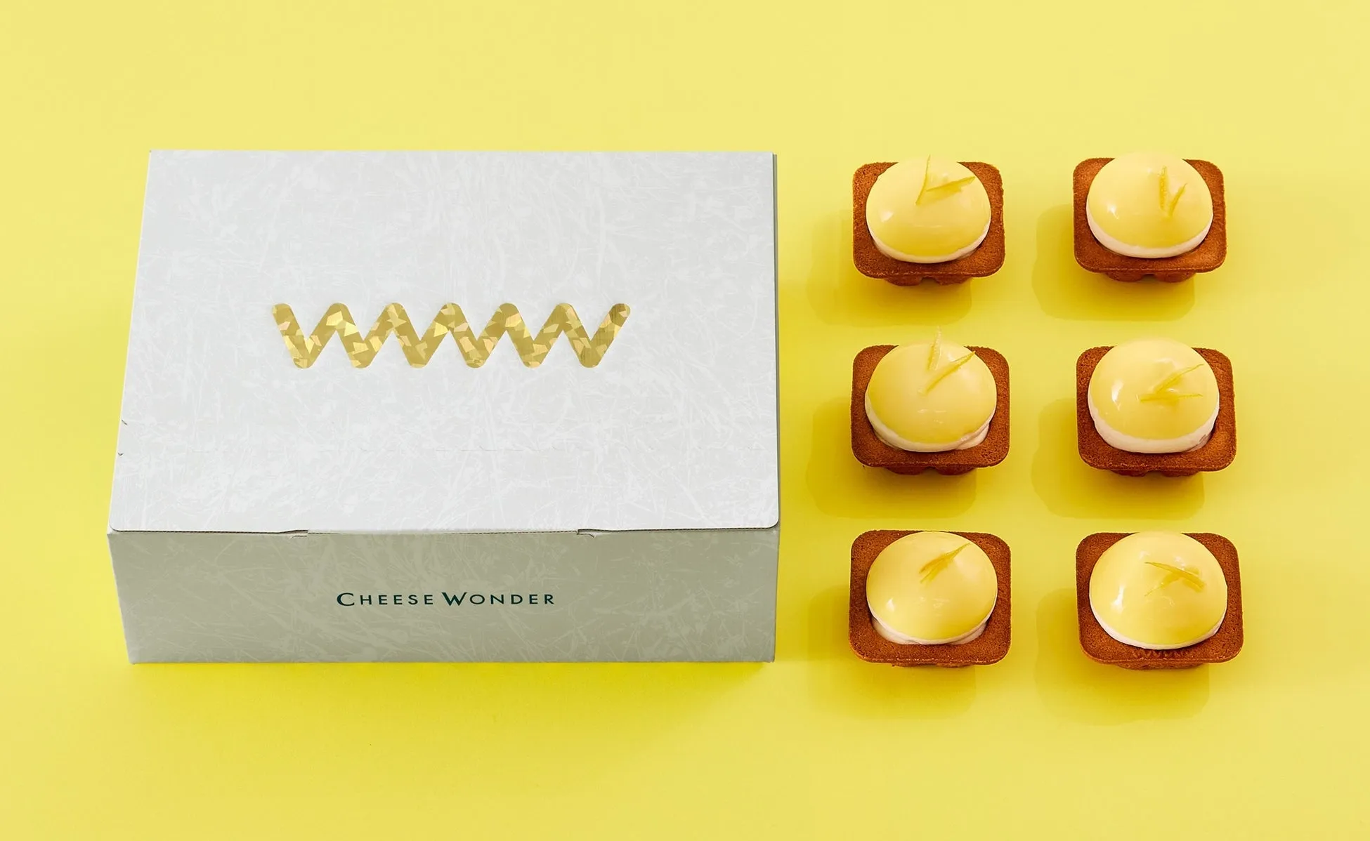 CHEESE WONDER YELLOW Classicをスプーンで取り分けた様子