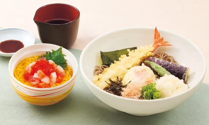 さっぱり涼麺セットでお得にお食事♪