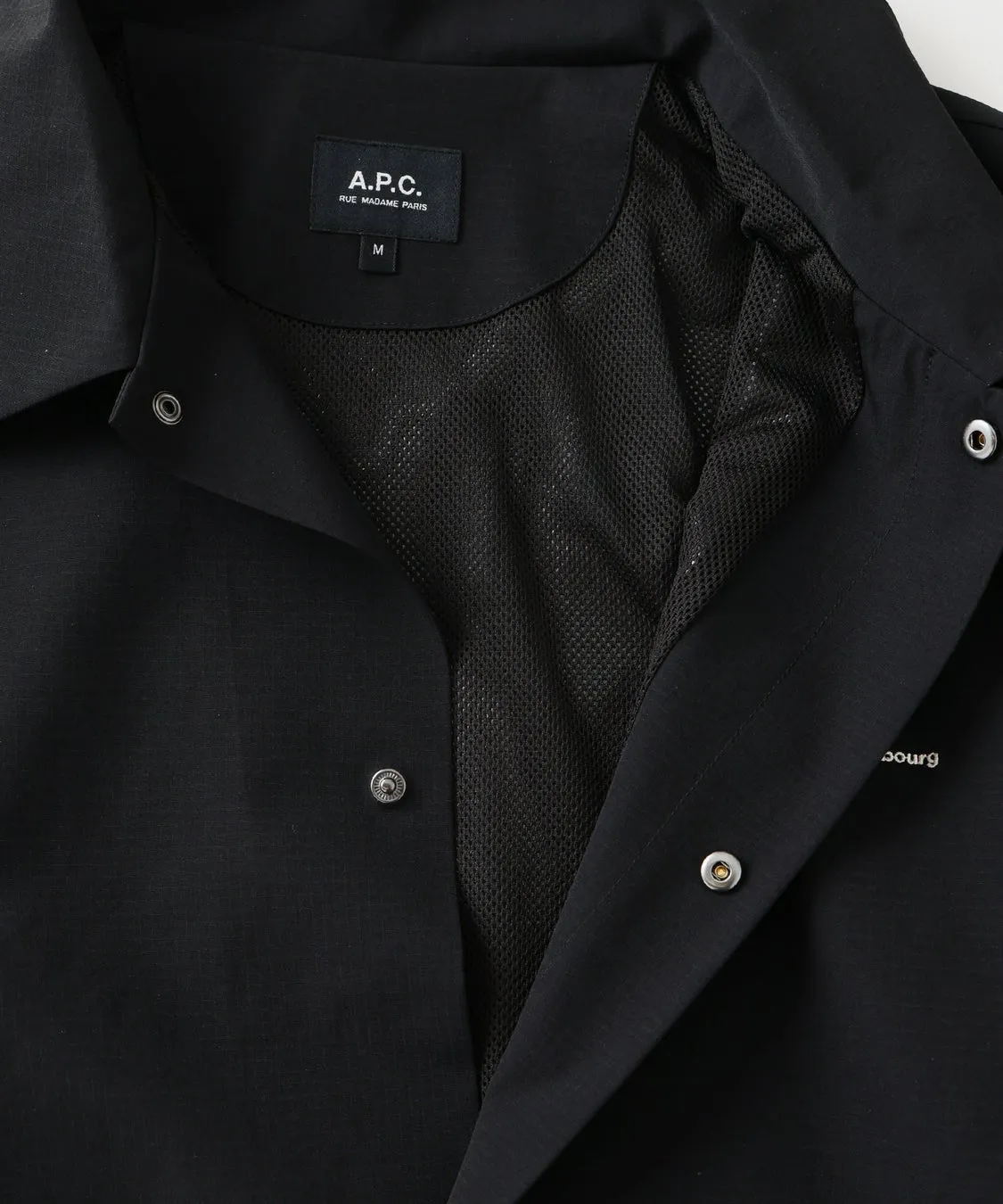 A.P.C. RAYMONDブルゾン（ブラウン）の後ろ姿