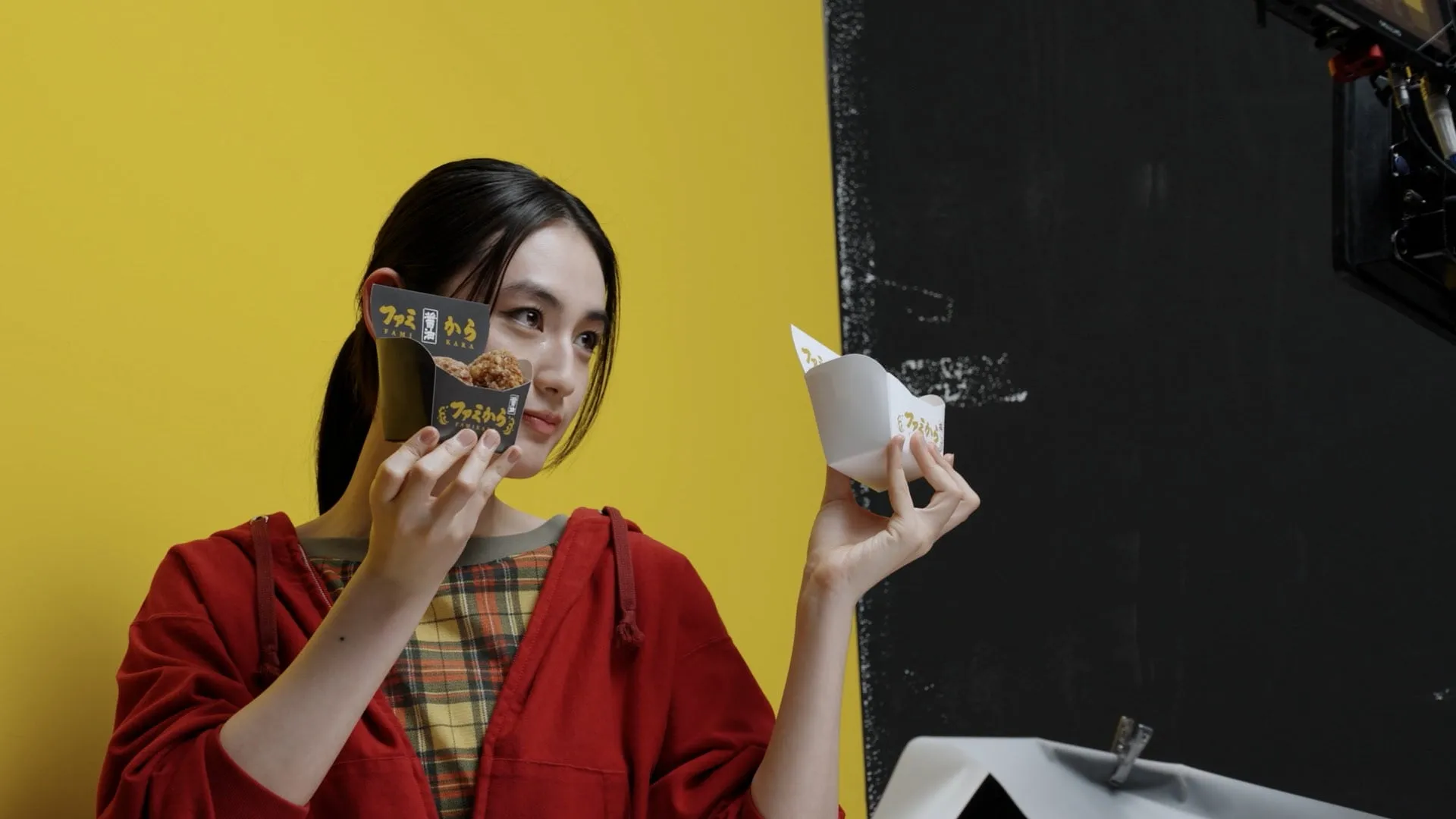 撮影風景：八木莉可子さん