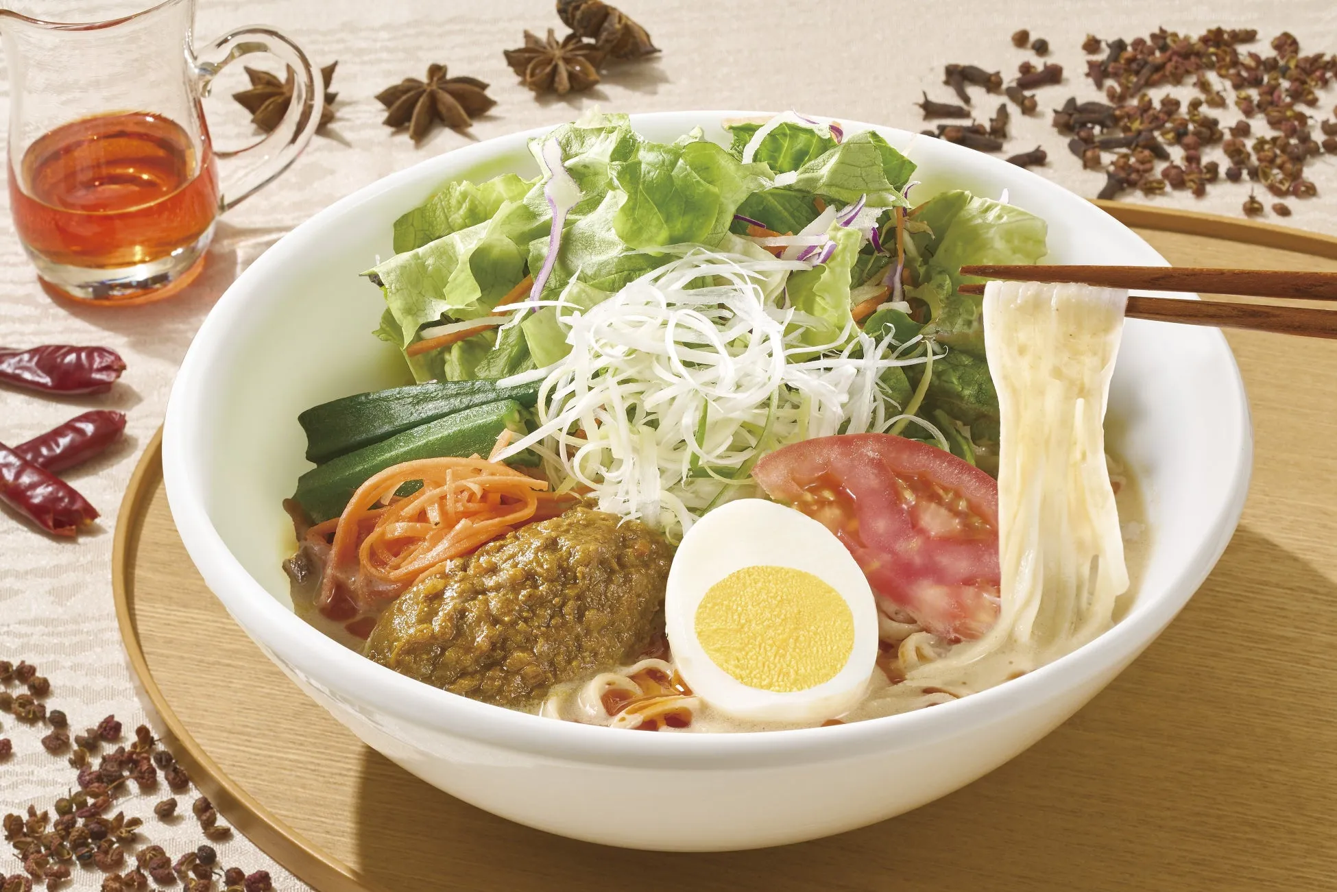 カレーな冷やし豆乳担々うどん