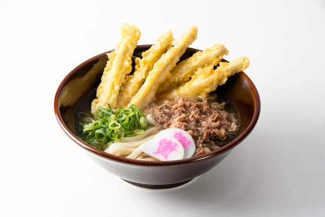 資さんうどんの店内風景とロゴ