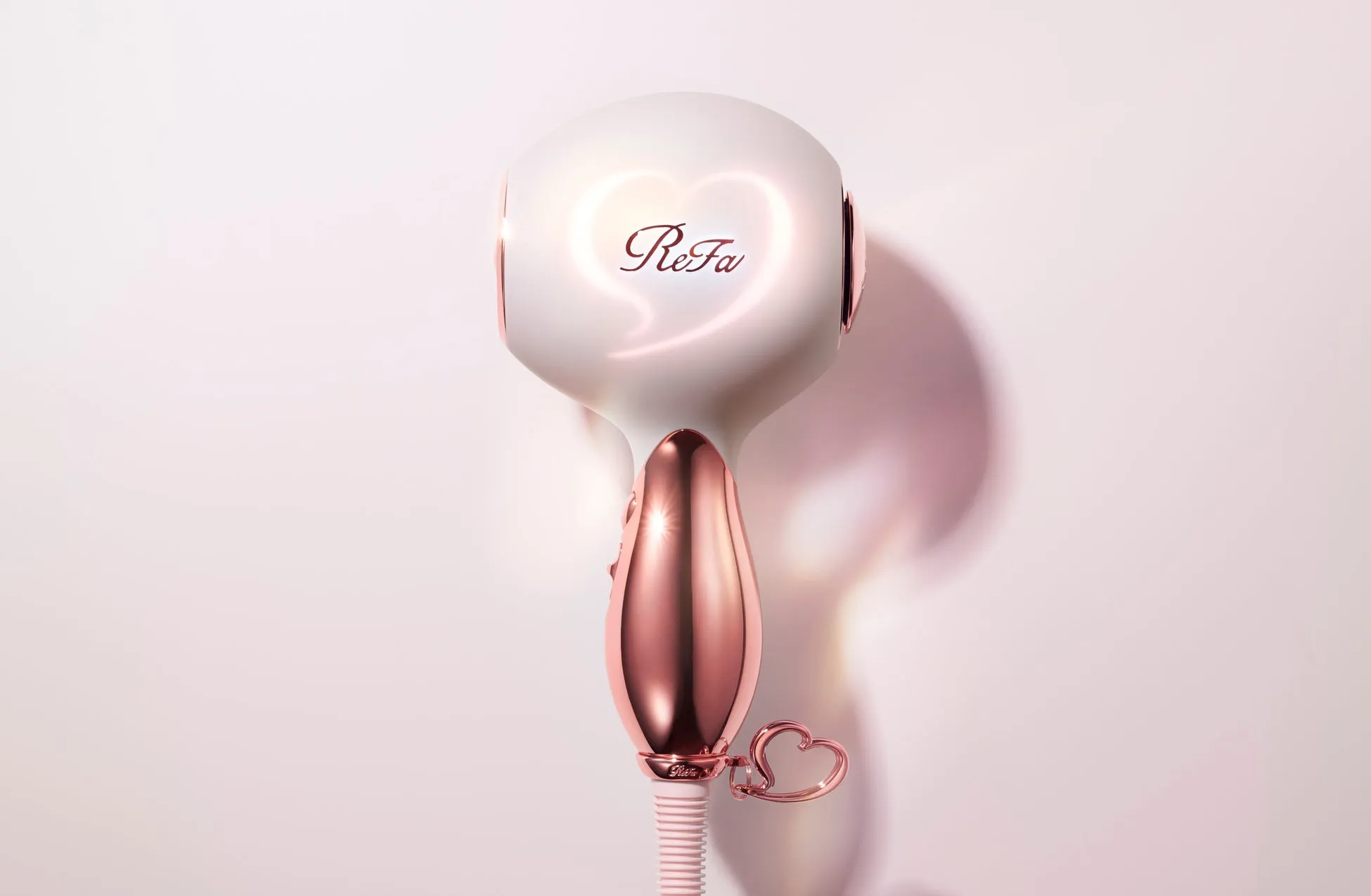 【私が驚いた!】ReFa HEART DRYER Airaで叶える、髪も心も潤う「愛おしい時間」
