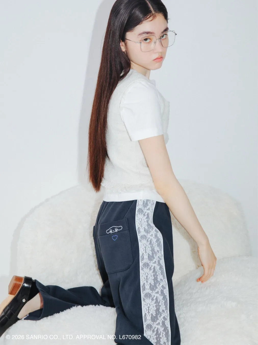 【シナモロール】ラインストーンTシャツ ブラック