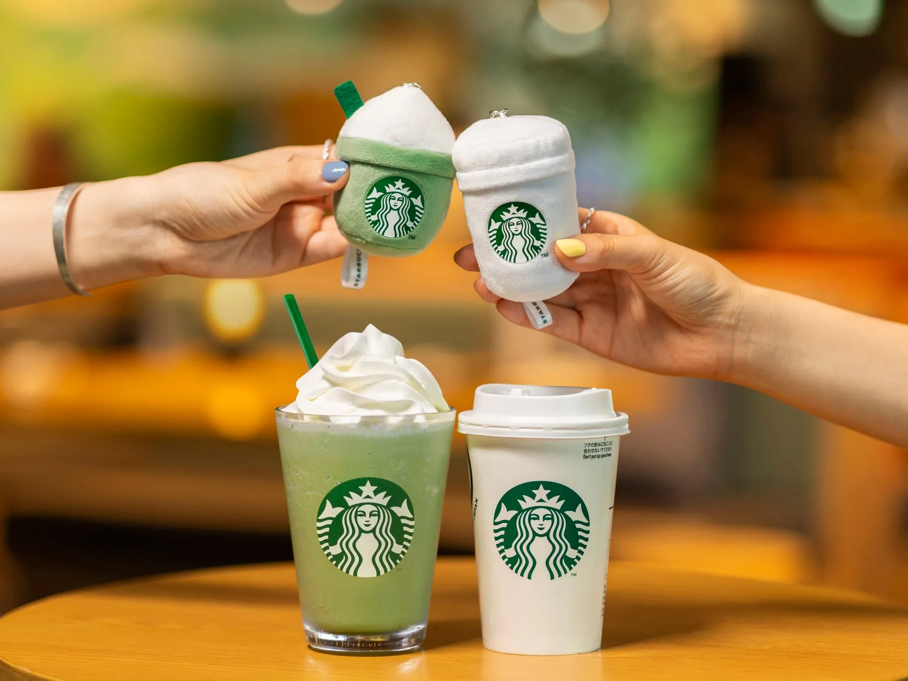 スターバックス ジョイフル カプセル 使用イメージ
