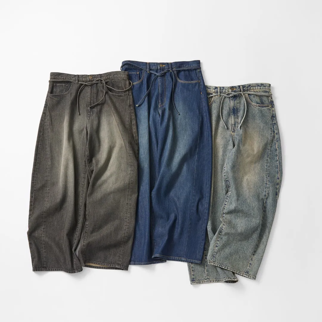 EXTRA WIDE DENIM