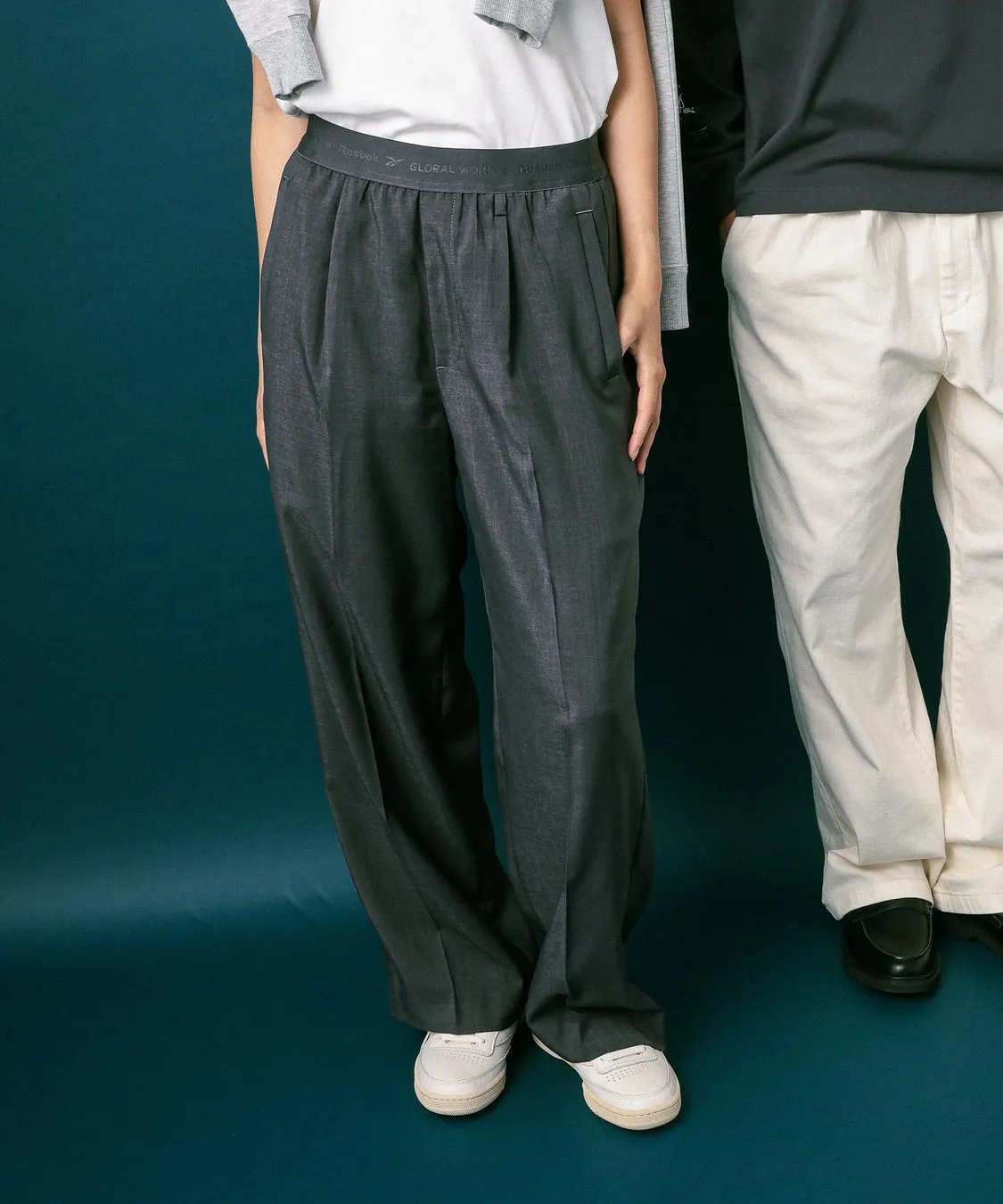 Reebokワイドスラックスウエスト部分