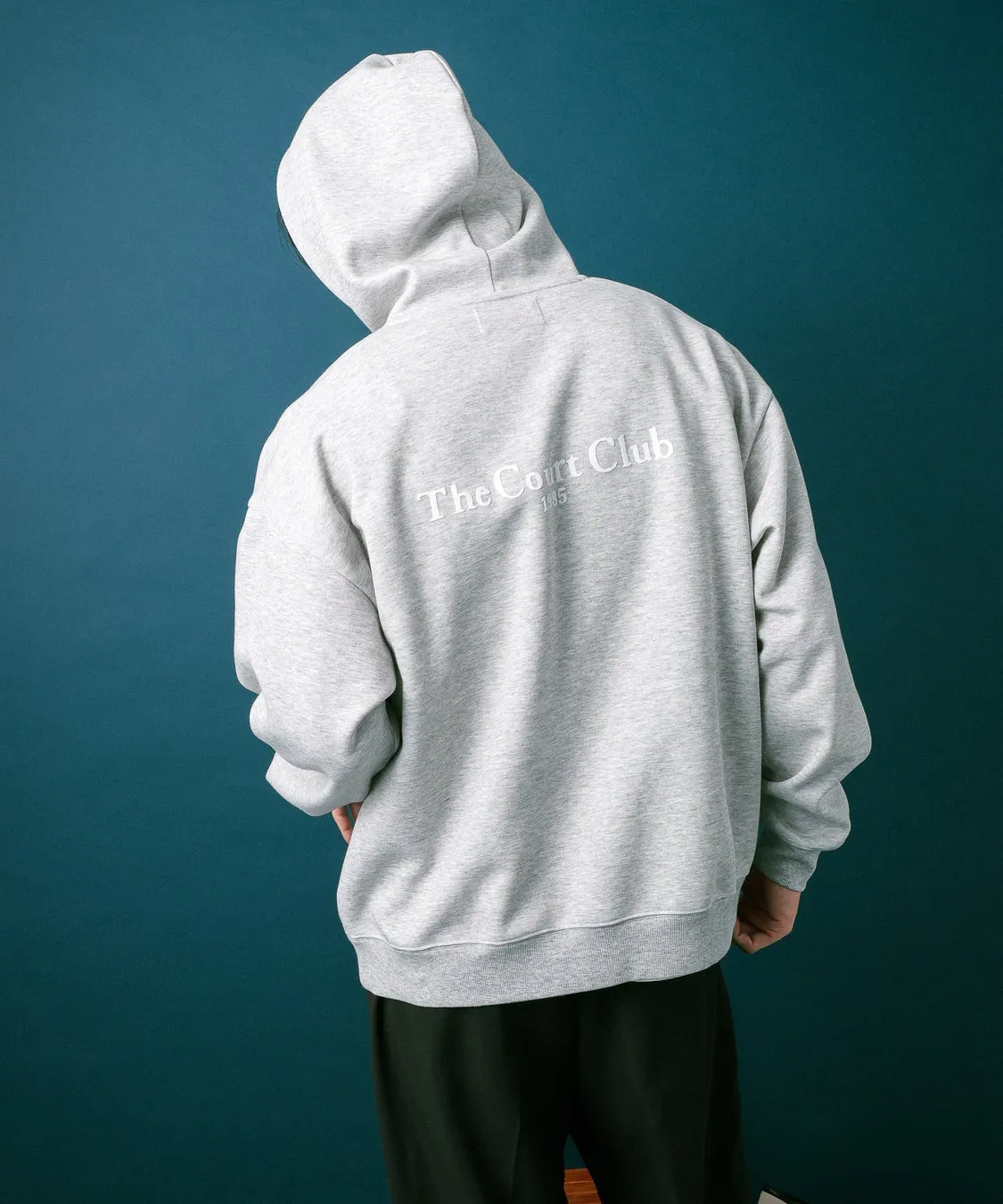 Reebokスウェットパーカー袖プリント