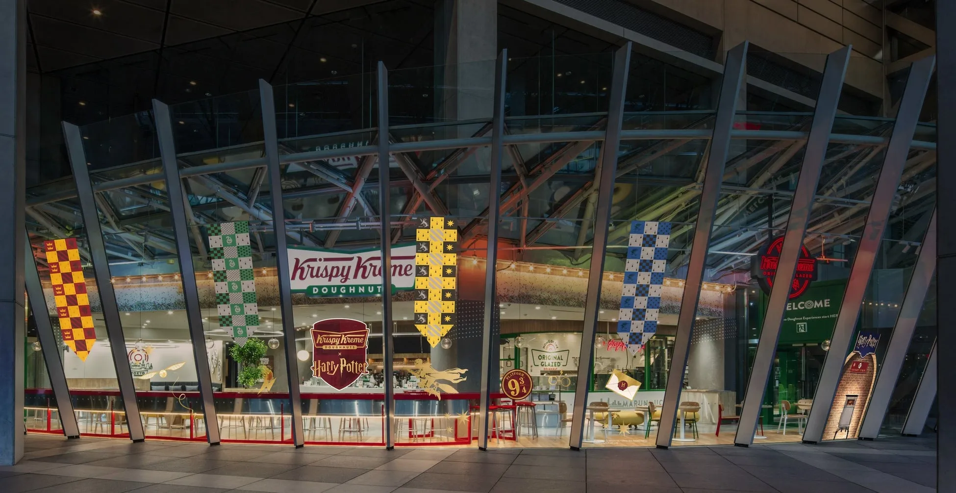 東京国際フォーラム店外装