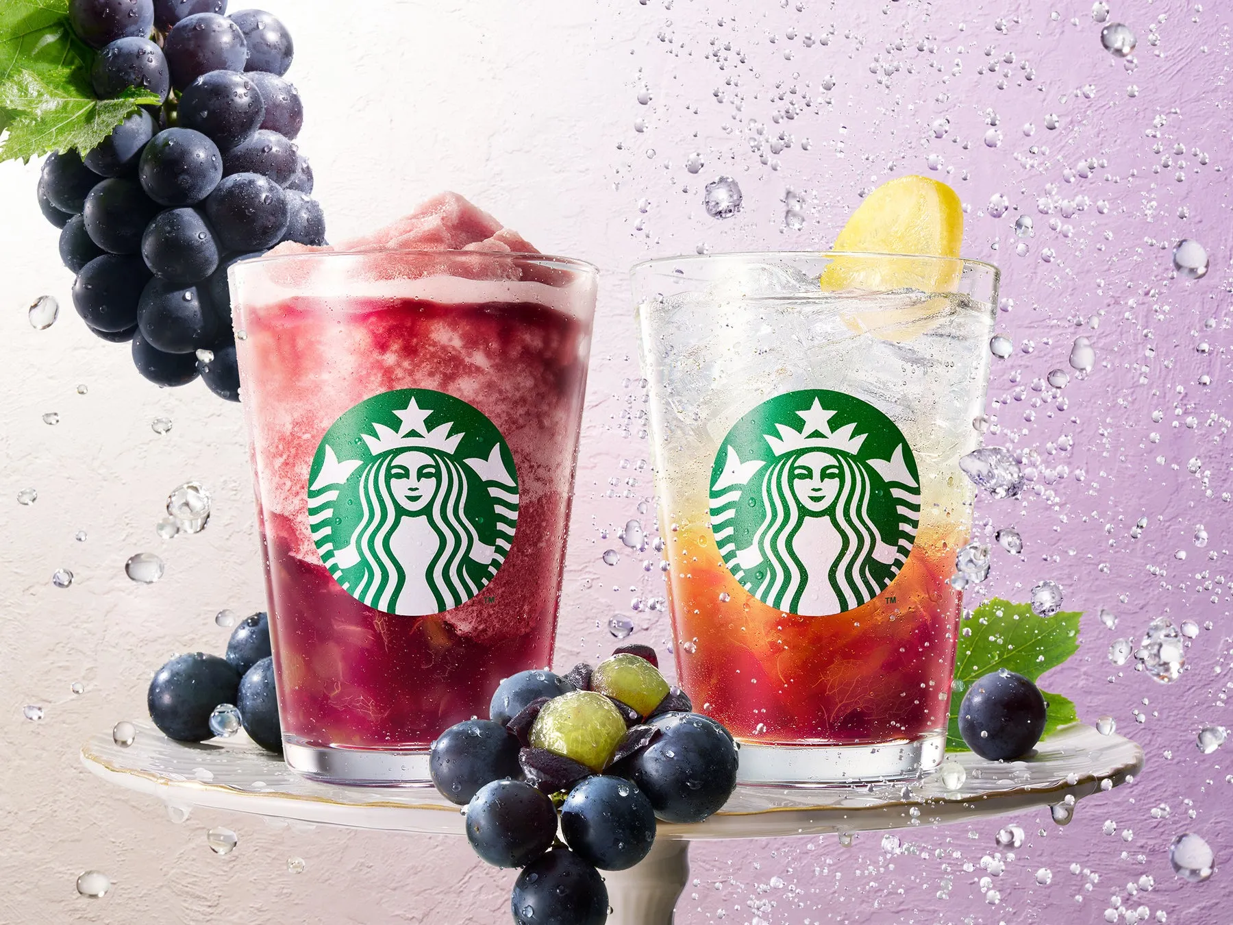 スタバ新作「巨峰」完全ガイド!秋を先取る2つの贅沢体験【フローズンティー&ソーダ】