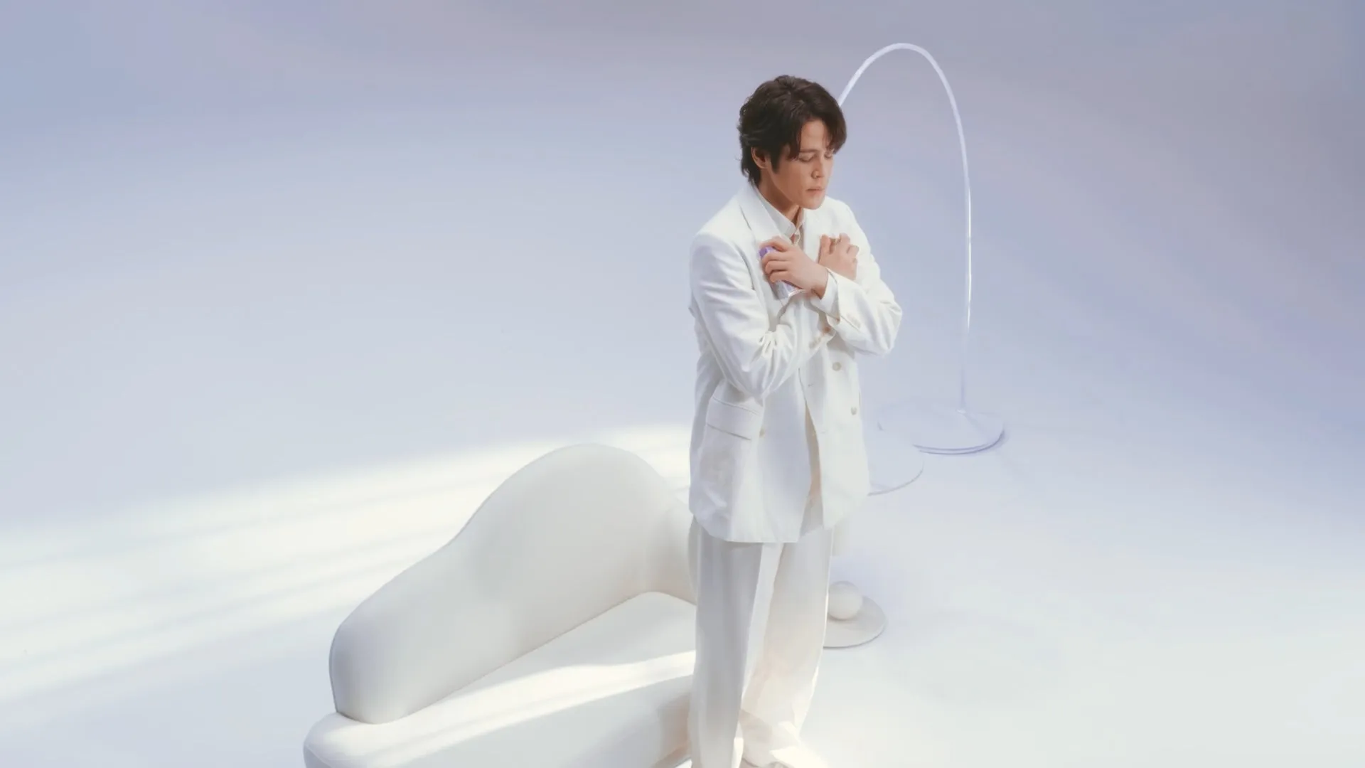 WEB CM「宇宙で例えてみよう篇」のスクリーンショット