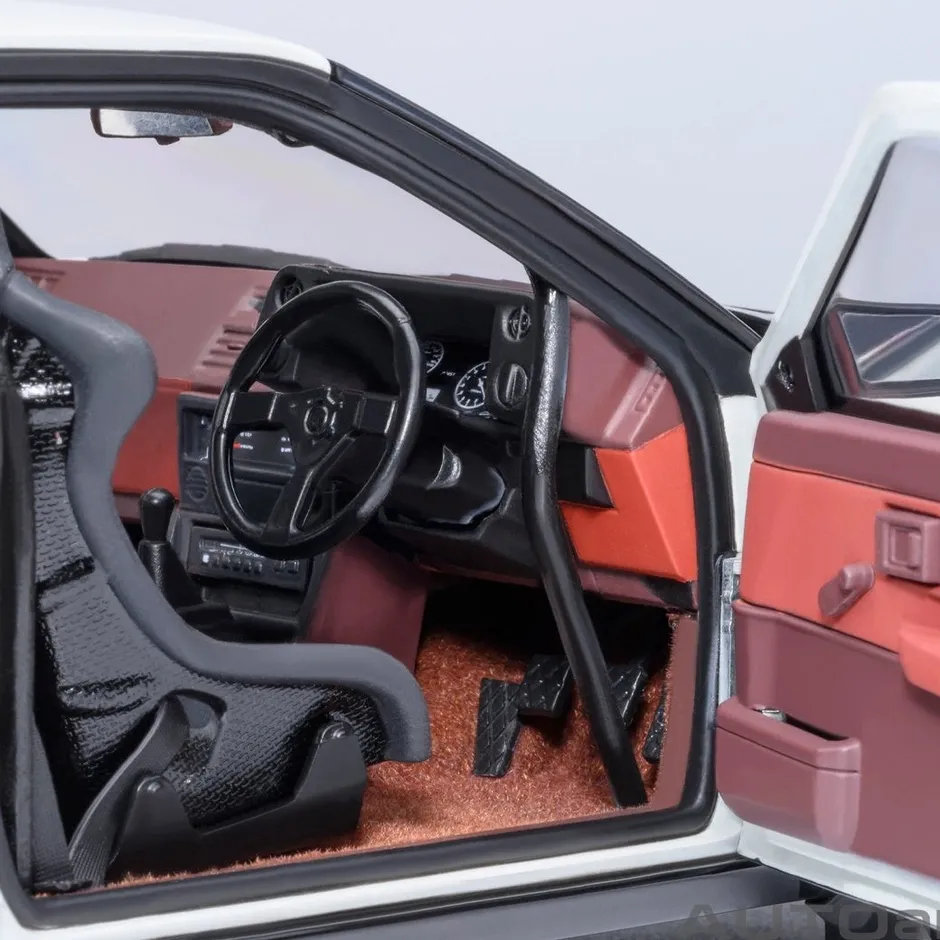 ポップアップショップ内のAE86モデルと背景パネル