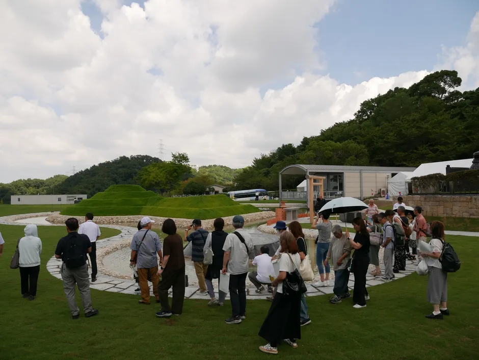 説明会で登壇する竹田恒泰氏と思われる画像