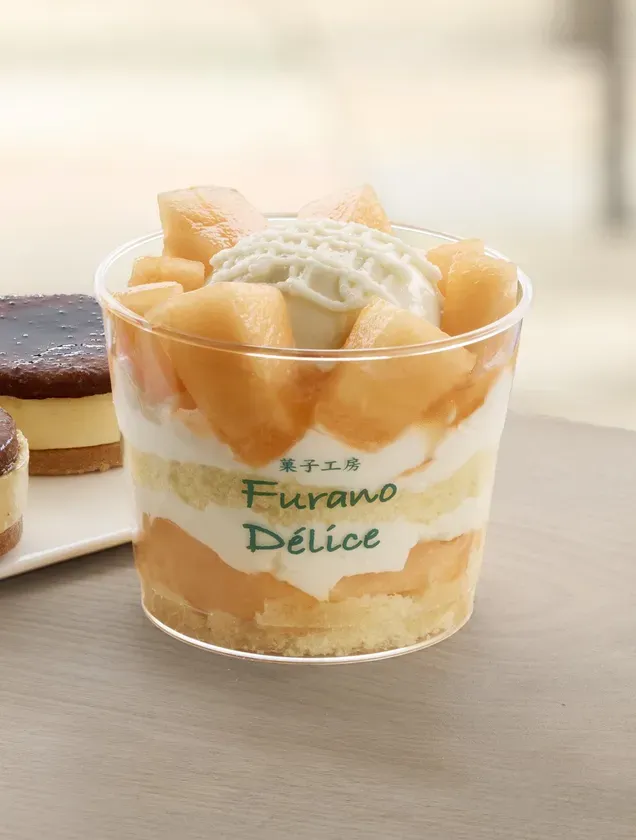 ふらのメロンのカップショートケーキ