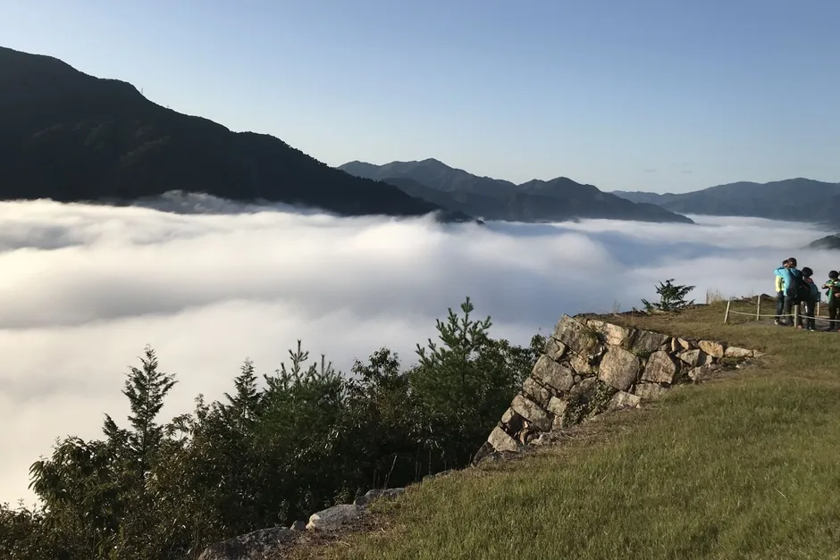 【竹田城跡 雲海】私が「宿屋 天空」で体験!天空の城・絶景完全攻略ガイド