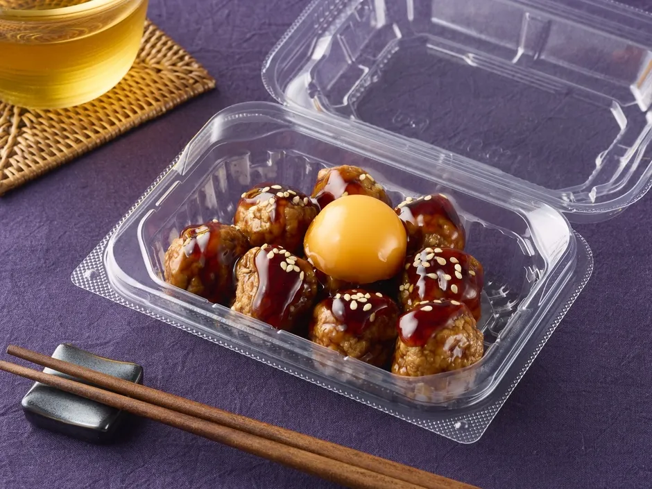 すき焼き風月見焼うどん クローズアップ