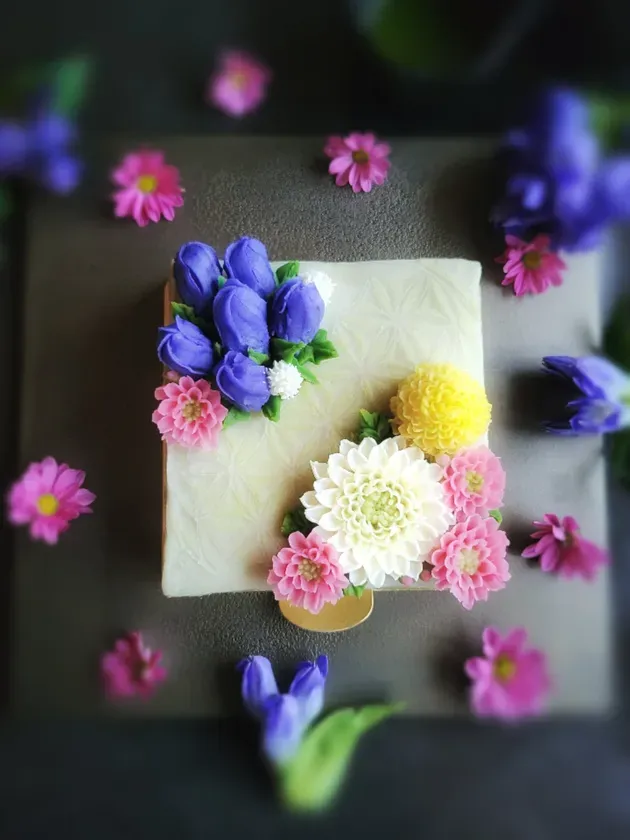 栗と抹茶の「季花 花暦〈秋〉」が美しすぎる!和洋折衷フラワーケーキの秘密