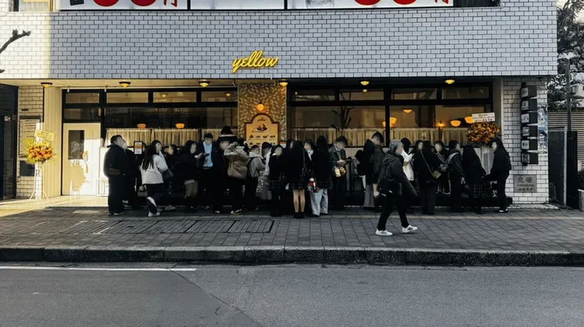 yellow 系列店舗 行列の様子