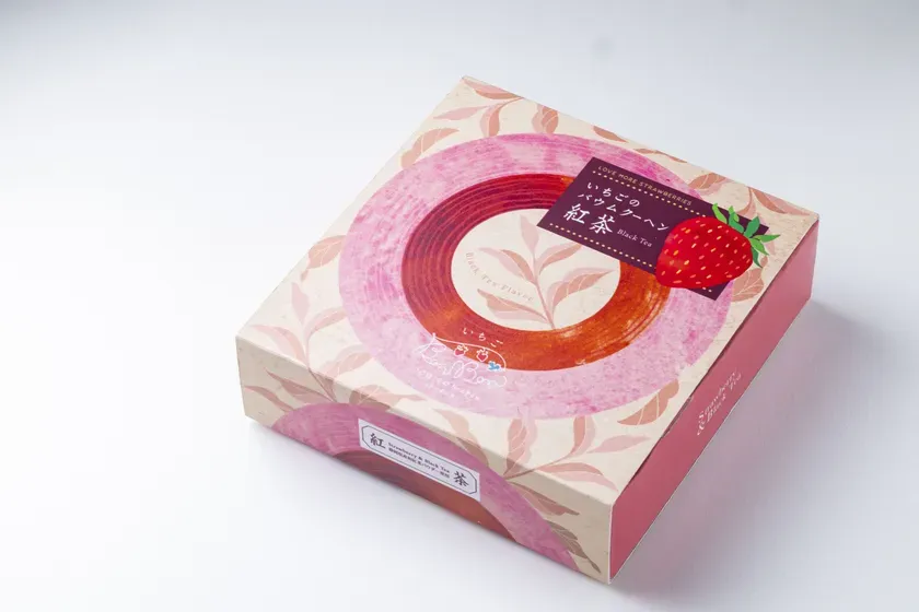 いちごのバウムクーヘン紅茶 パッケージ