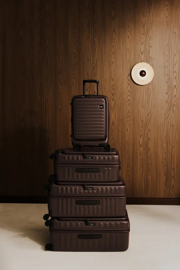 サイズの異なるDeep CocoaのCuboを重ねた商品イメージ