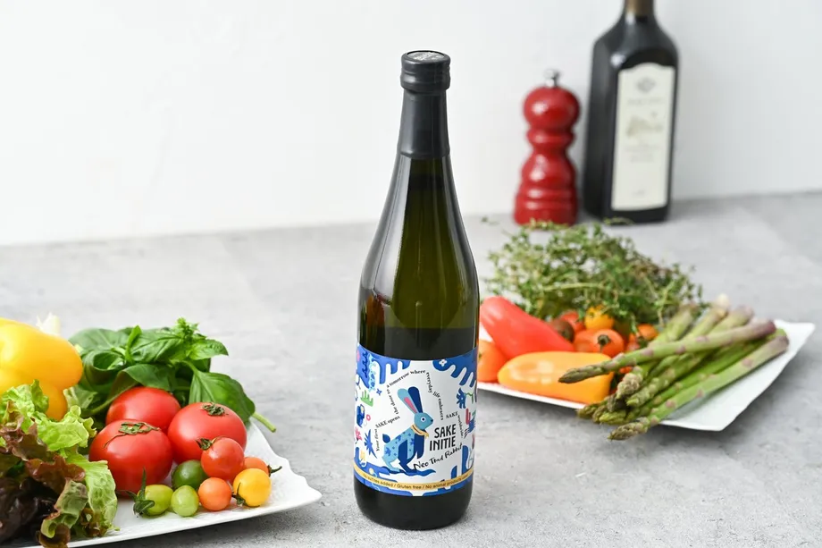 Neo Trad Rabbitの酒瓶と野菜
